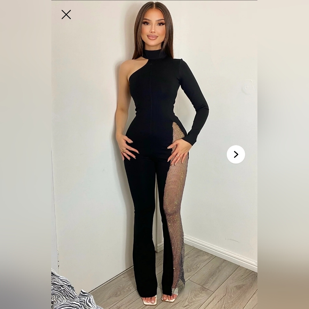 Fashion Nova See Me Shine Embellished Jumpsuit Size M NEW - Picture 2 of 9